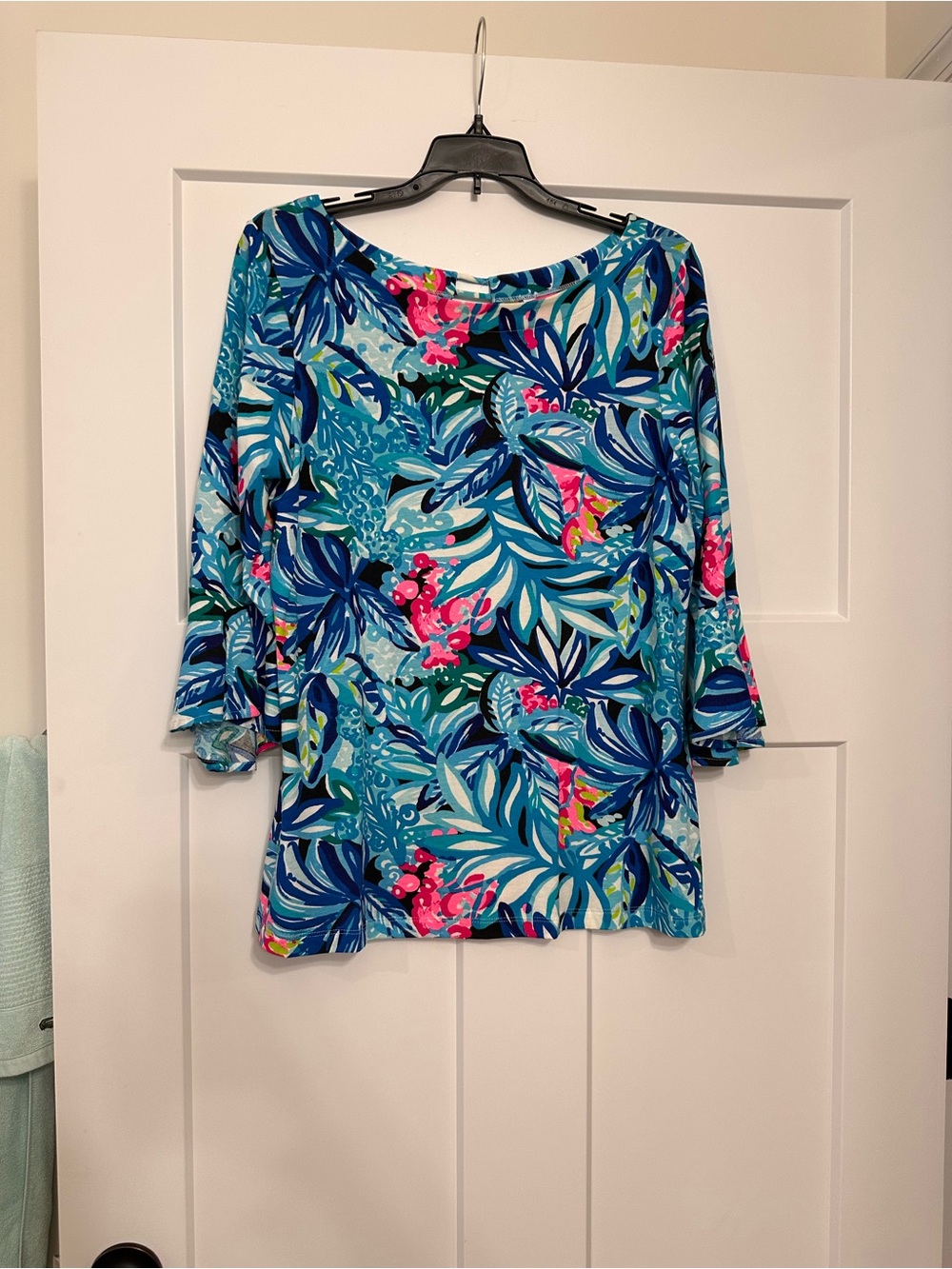 Lilly Pulitzer Fontaine Top - Hype it up